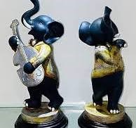 ELPHANT PLAYING GUITAR